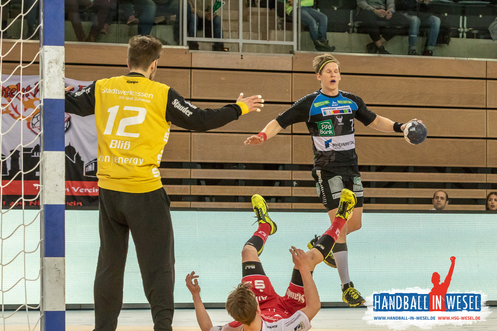 HC Rhein Vikings - TuSEM Essen 32:29 (17:14) / 2.Liga / DKB Hand